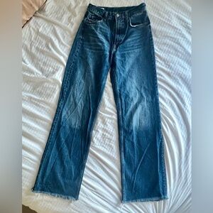 💙🔥🔥 Zara Women’s Deep Blue Straight Jeans- worn once, size 6